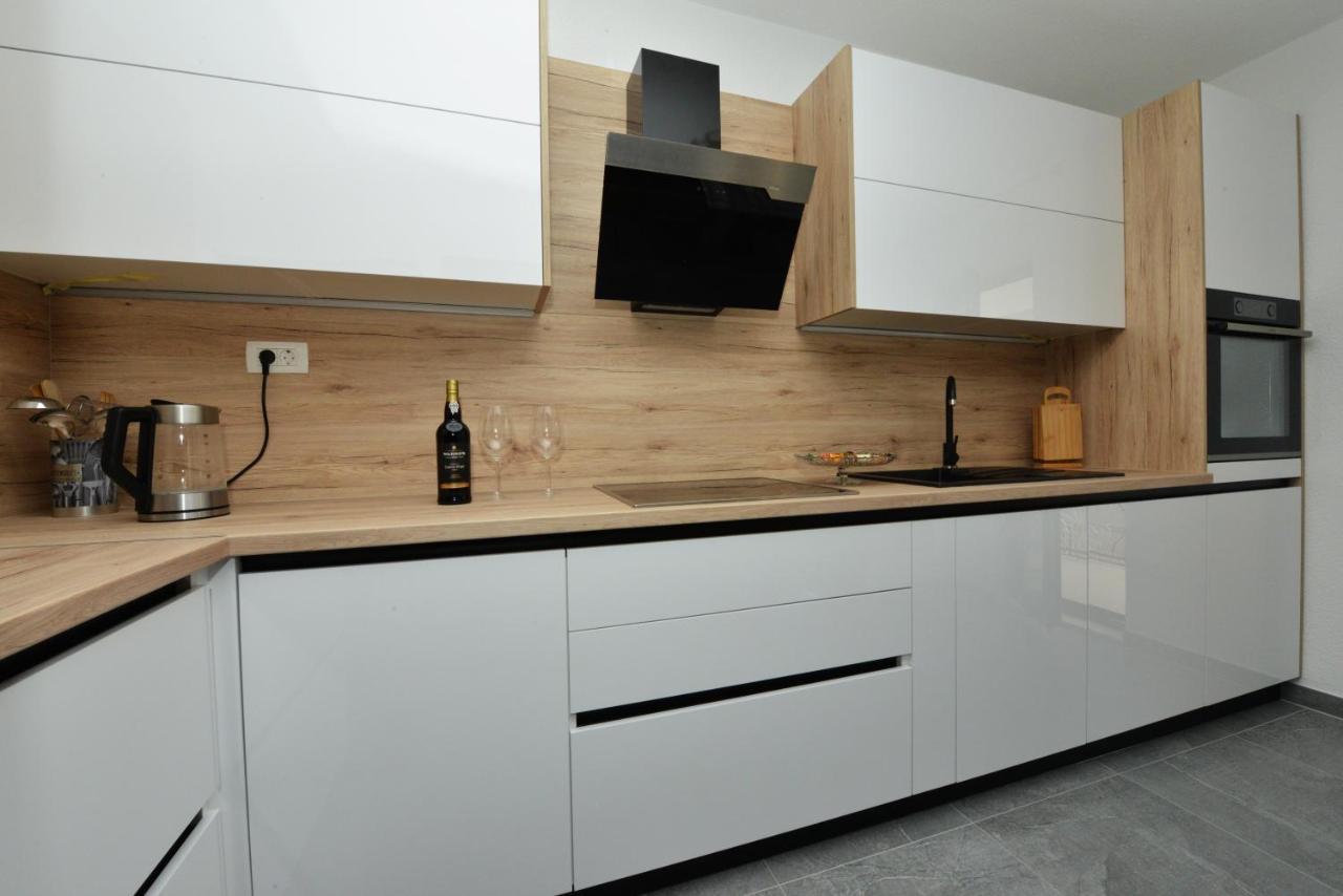 Apartmani Ivan Kaštela Εξωτερικό φωτογραφία