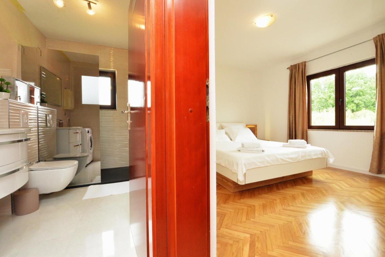 Apartmani Ivan Kaštela Εξωτερικό φωτογραφία