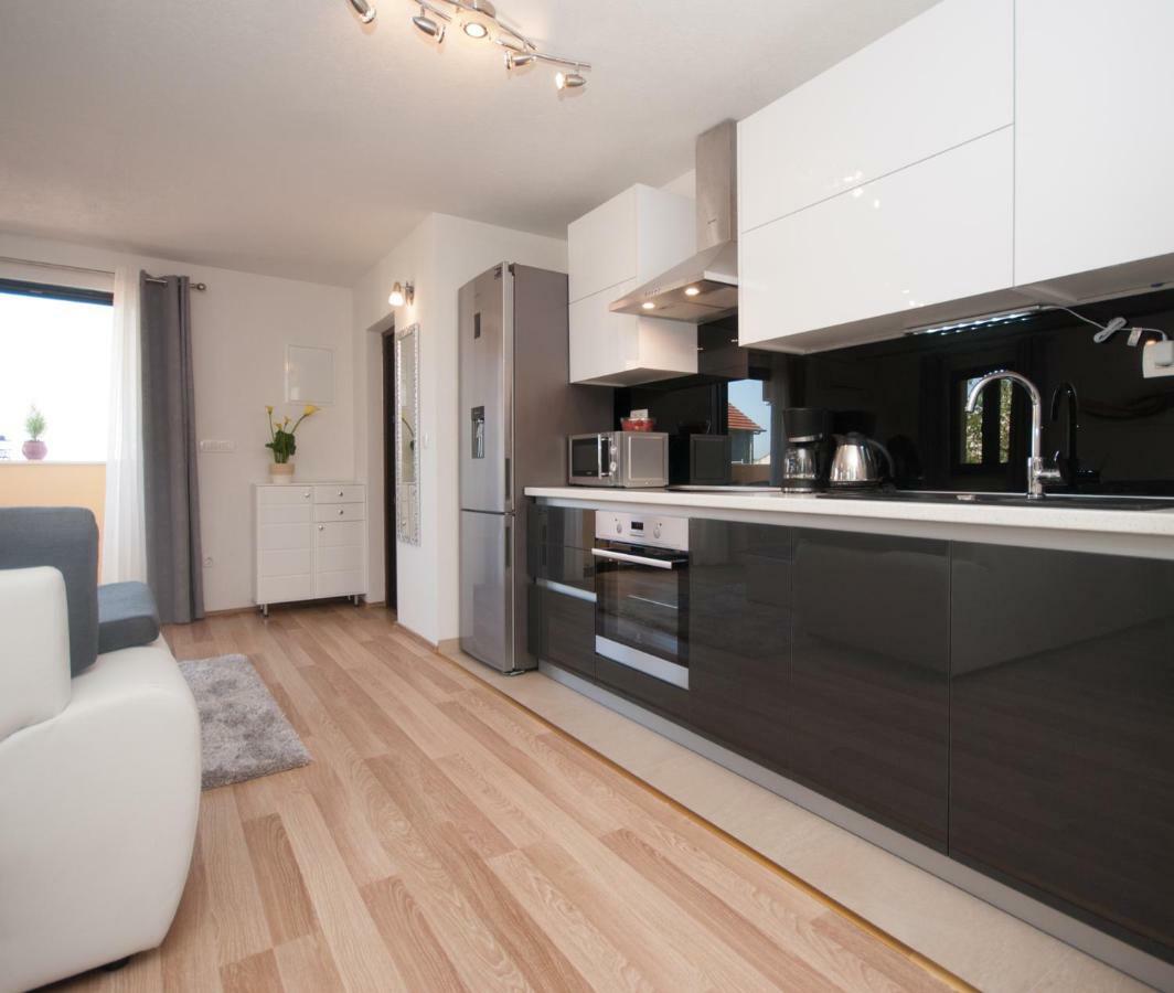 Apartmani Ivan Kaštela Εξωτερικό φωτογραφία