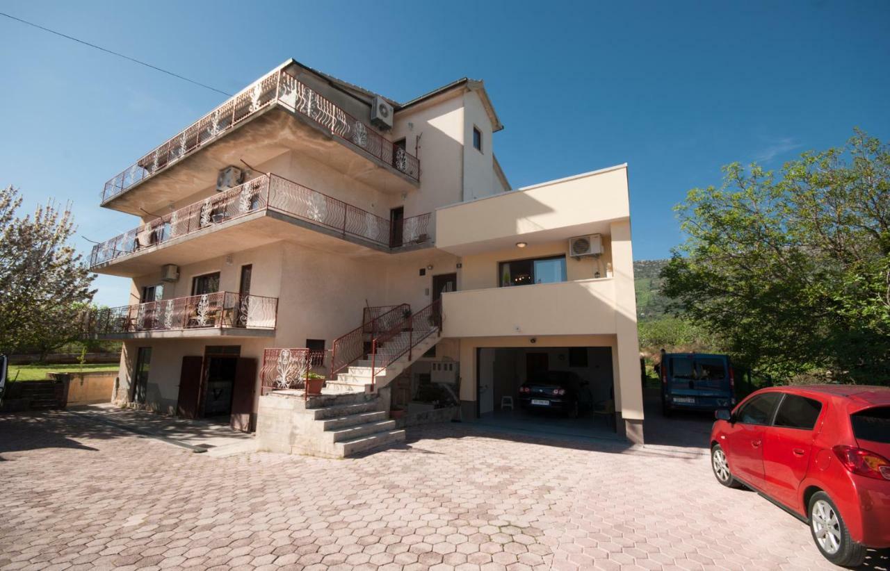Apartmani Ivan Kaštela Εξωτερικό φωτογραφία